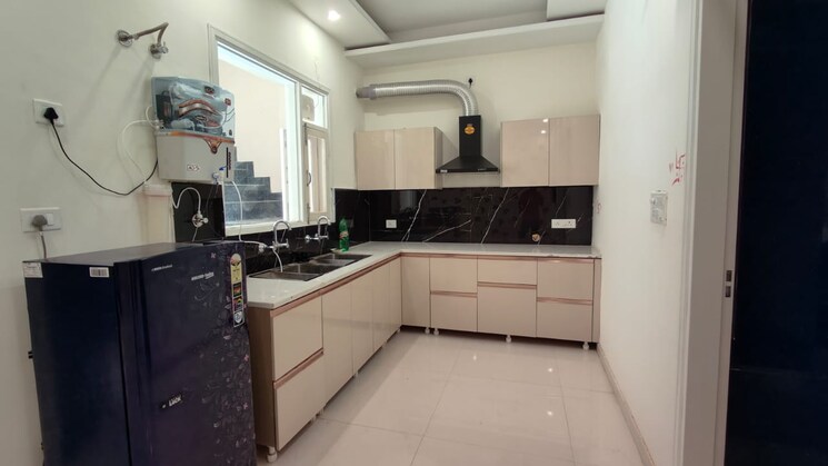 Kitchen, hlp-palmillas 3 Bedroom 1450 Sq.Ft. Apartment In Vip Road Zirakpur 9121385