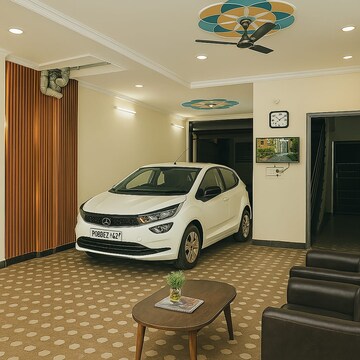 Team Area in 2 BHK Builder Floor at Mahmoorganj – for Rent