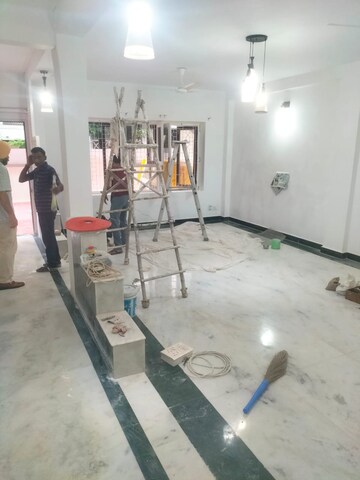 Room in 1.5 BHK Builder Floor at S 27 Luxury Homes, Greater Kailash I – for Rent