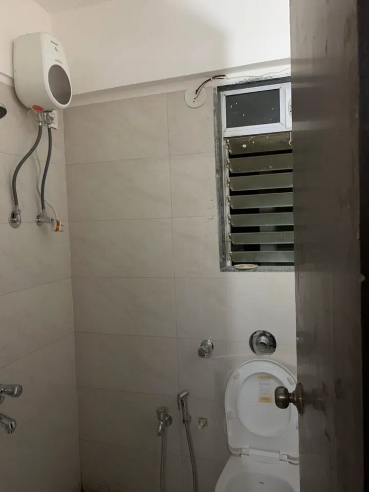 Bathroom, tapovan-chs 1 Bedroom 680 Sq.Ft. Apartment In Goregaon East Mumbai 9121438