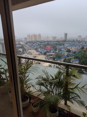Balcony in 4 BHK Apartment at Dosti Group Imperia, Manpada – for Sale