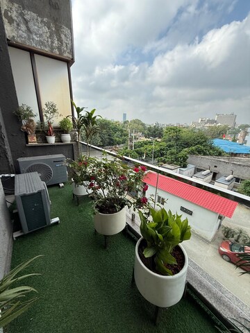 Balcony in 3 BHK Builder Floor at Sector 47 – for Rent