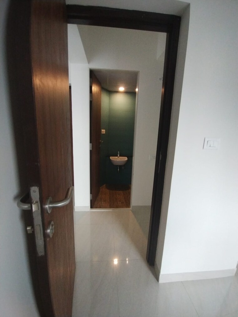 Room, lodha-majiwada-tower-5 1 Bedroom 317 Sq.Ft. Apartment In Majiwada Thane 9121447