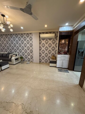 Living Room in 3 BHK Builder Floor at AVA Court, Sector 47 – for Rent