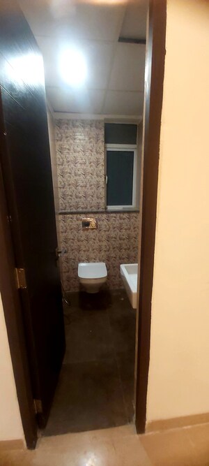 Attached Bathroom in 3 BHK Apartment at Suraj Oranje Castle, Gomti Nagar – for Sale