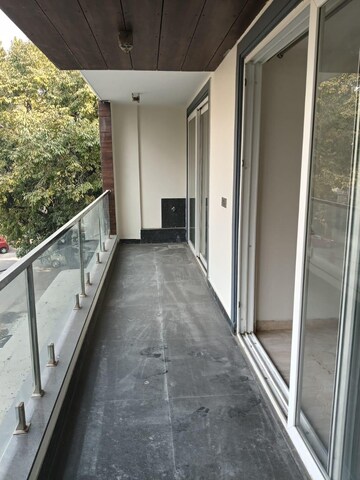 Balcony in 4 BHK Builder Floor at Safdarjung Enclave – for Rent