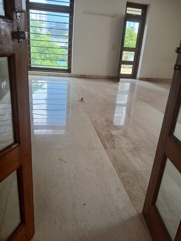 Balcony in 2 BHK Builder Floor at SS Southend Floors, South City 2 – for Rent