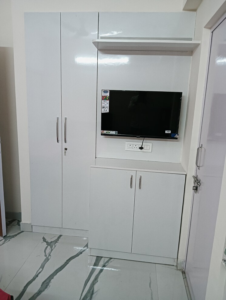 undefined, emaar-emerald-floors-premier 1 RK 275 Sq.Ft. Apartment In Sector 65 Gurgaon 9121473