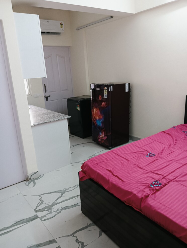Bedroom, emaar-emerald-floors-premier 1 RK 275 Sq.Ft. Apartment In Sector 65 Gurgaon 9121473