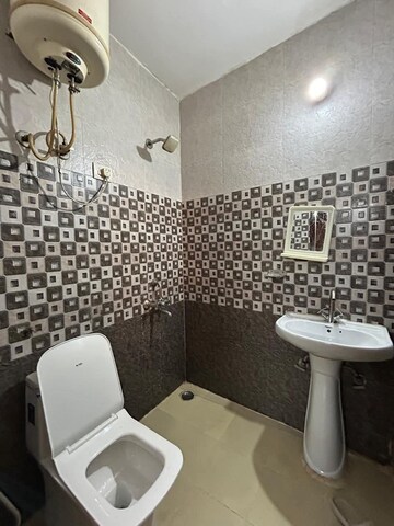 Bathroom in 1 BHK Builder Floor at Saket – for Rent