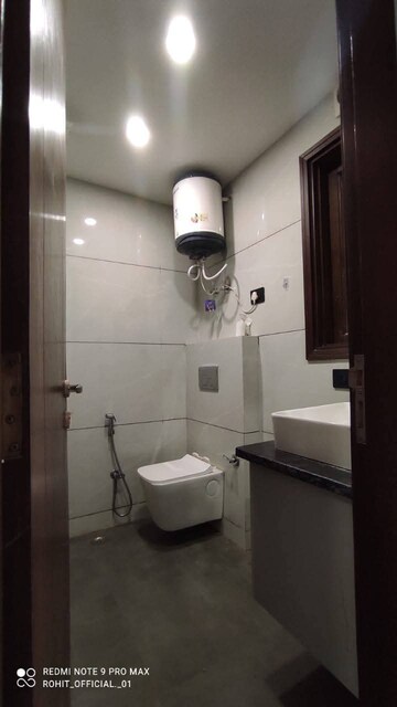 Bathroom in 2 BHK Builder Floor at Saket – for Rent