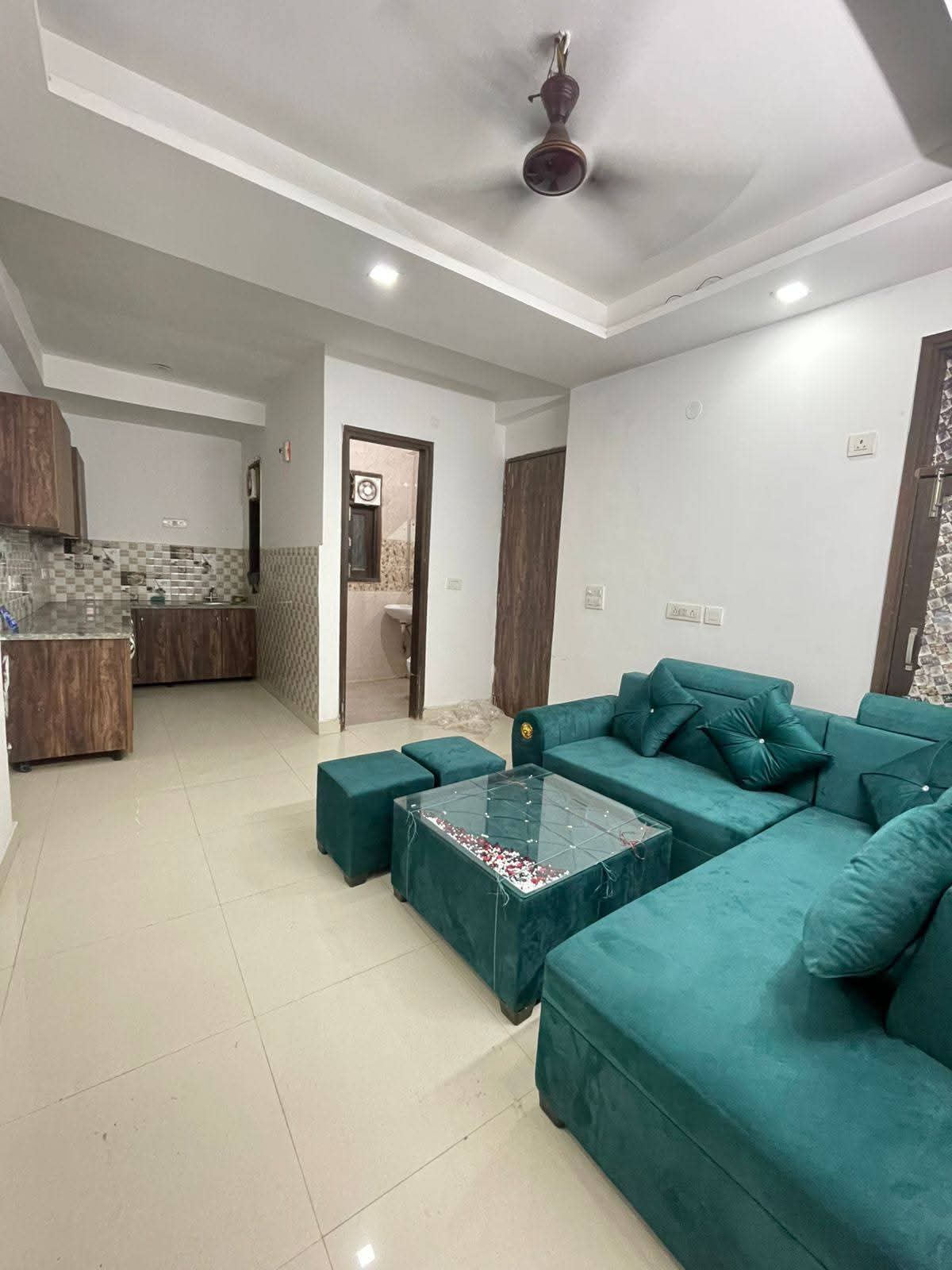 1 BHK Builder Floor For Rent in Ignou University Neb Sara