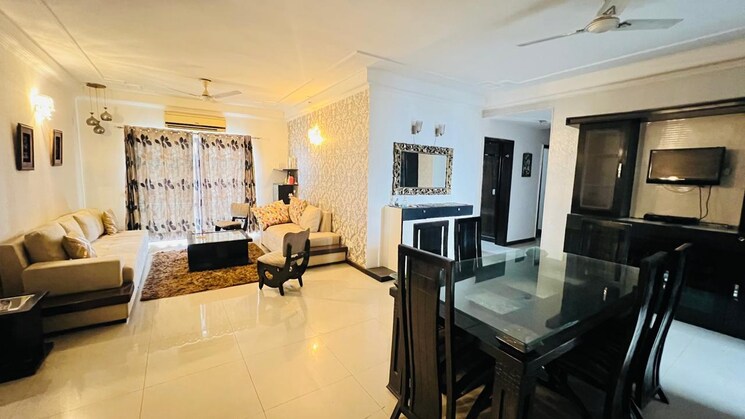 Team Area, unitech-deerwood-chase 3 Bedroom 3200 Sq.Ft. Builder Floor In Nirvana Country Gurgaon 9121489