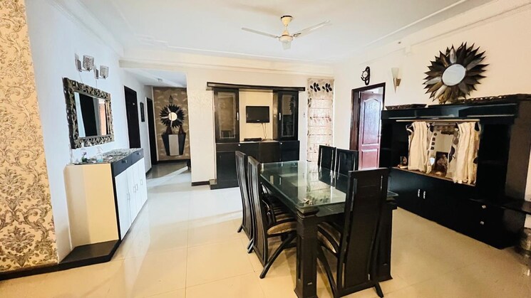 Gym, unitech-deerwood-chase 3 Bedroom 3200 Sq.Ft. Builder Floor In Nirvana Country Gurgaon 9121489