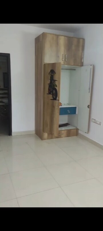 Living Room in 3.5 BHK Apartment at Aashiyana Homes, Gaur City 1 – for Rent