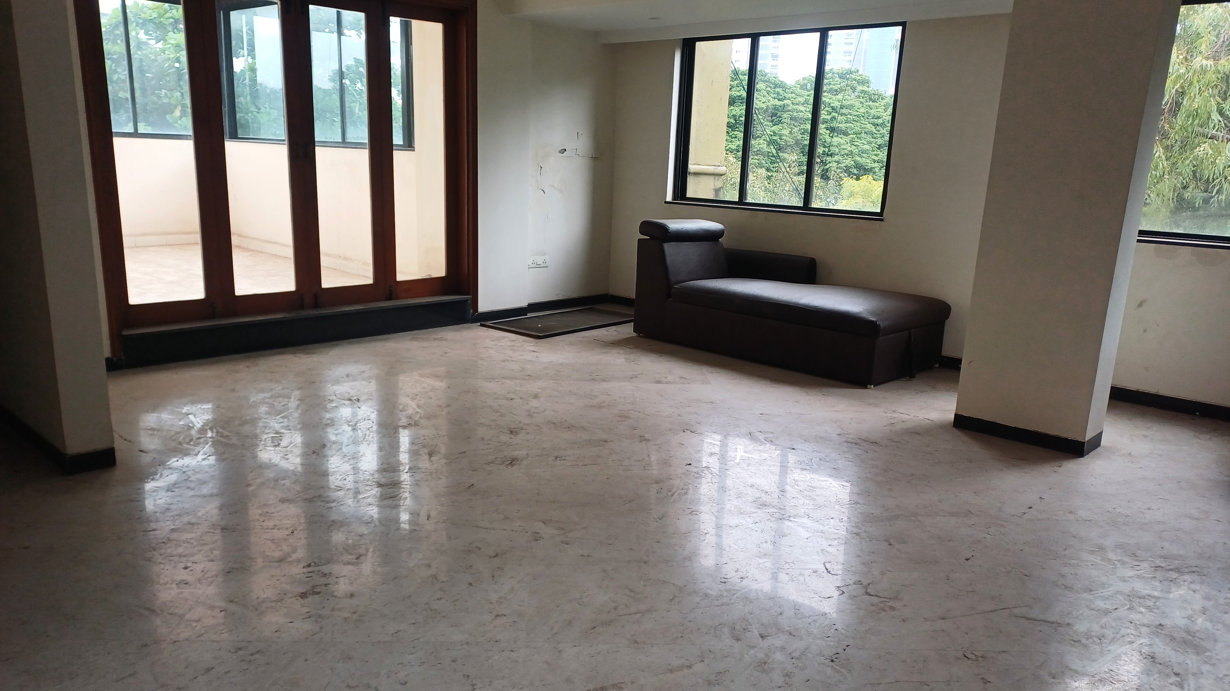 4 BHK + Extra Room 7000 Sq.Ft. Penthouse in Uttam Tower