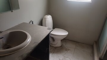 Bathroom in 4 BHK Penthouse at Uttam Tower, Yerawada – for Rent