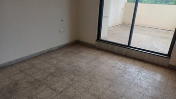 Room in 4 BHK Penthouse at Uttam Tower, Yerawada – for Rent