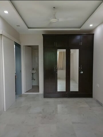 Room in 1 BHK Apartment at Shreedham Classic, Goregaon West – for Rent