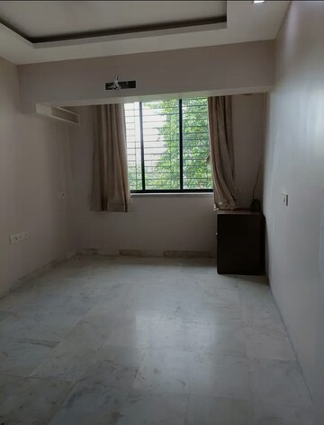 Room in 1 BHK Apartment at Shreedham Classic, Goregaon West – for Rent