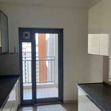 Room in 3 BHK Apartment at Omkar 1973, Century Bazar – for Rent