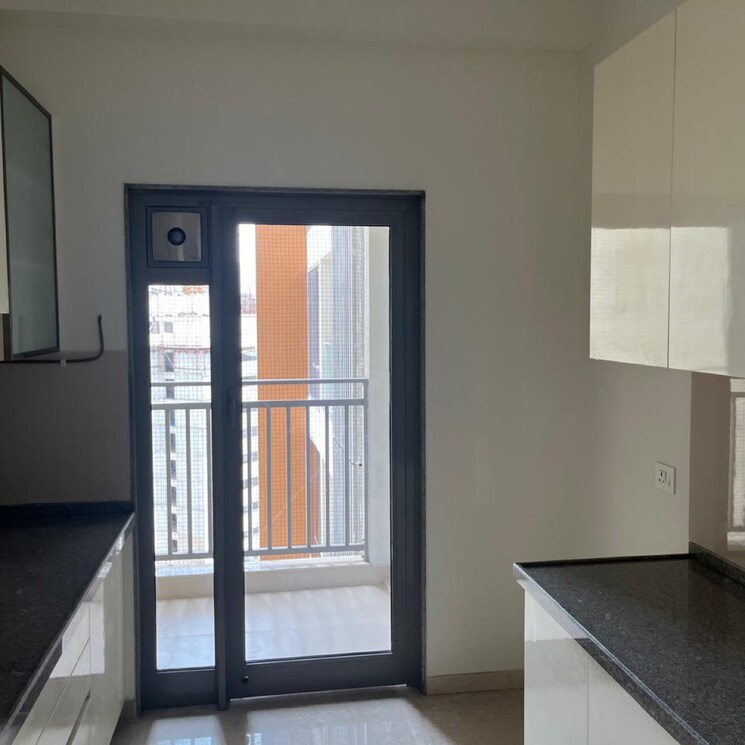 Room, omkar-1973 3 Bedroom 1900 Sq.Ft. Apartment In Century Bazar Mumbai 9121506