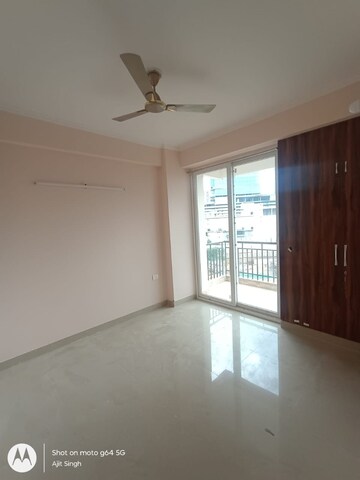 2 BHK Apartment For Rent in Gaur City 4th Avenue, Sector 4 Greater Noida