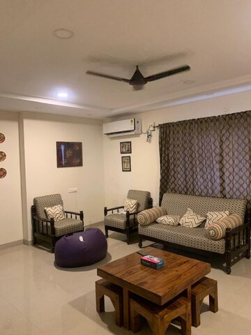 Living Room in 5 BHK Villa at Sathamrai Village – for Rent