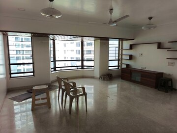 Room in 3 BHK Apartment at Chaitanya Tower, Prabhadevi – for Sale