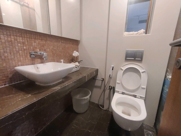 Attached Bathroom, lodha-the-park 3 Bedroom 1390 Sq.Ft. Apartment In Worli Mumbai 9121516