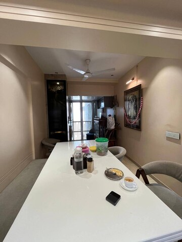 Team Area in 4 BHK Apartment at Shantee Sunshine Meadows, Vasai West – for Sale