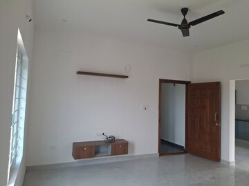 Room in 2 BHK Builder Floor at JP Lake View, Electronic City Phase I – for Rent
