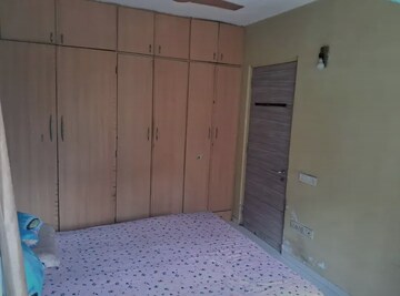 Room in 2 BHK Apartment at Shivam Samadhan, Goregaon West – for Rent