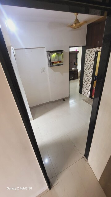 Room in 2 BHK Apartment at DB Orchid Ozone, Dahisar East – for Rent