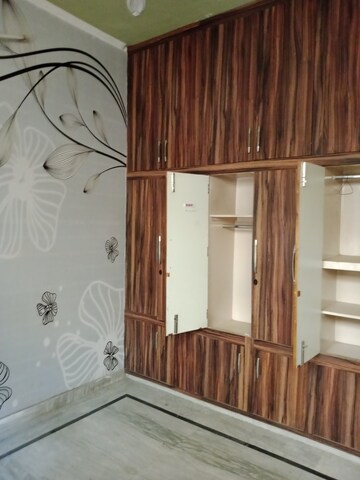 Furnished Amenities in 2 BHK Builder Floor at Sector 13 – for Rent