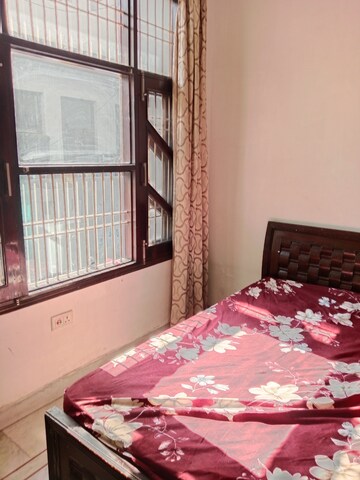 Bedroom in 2 BHK Builder Floor at Sector 13 – for Rent