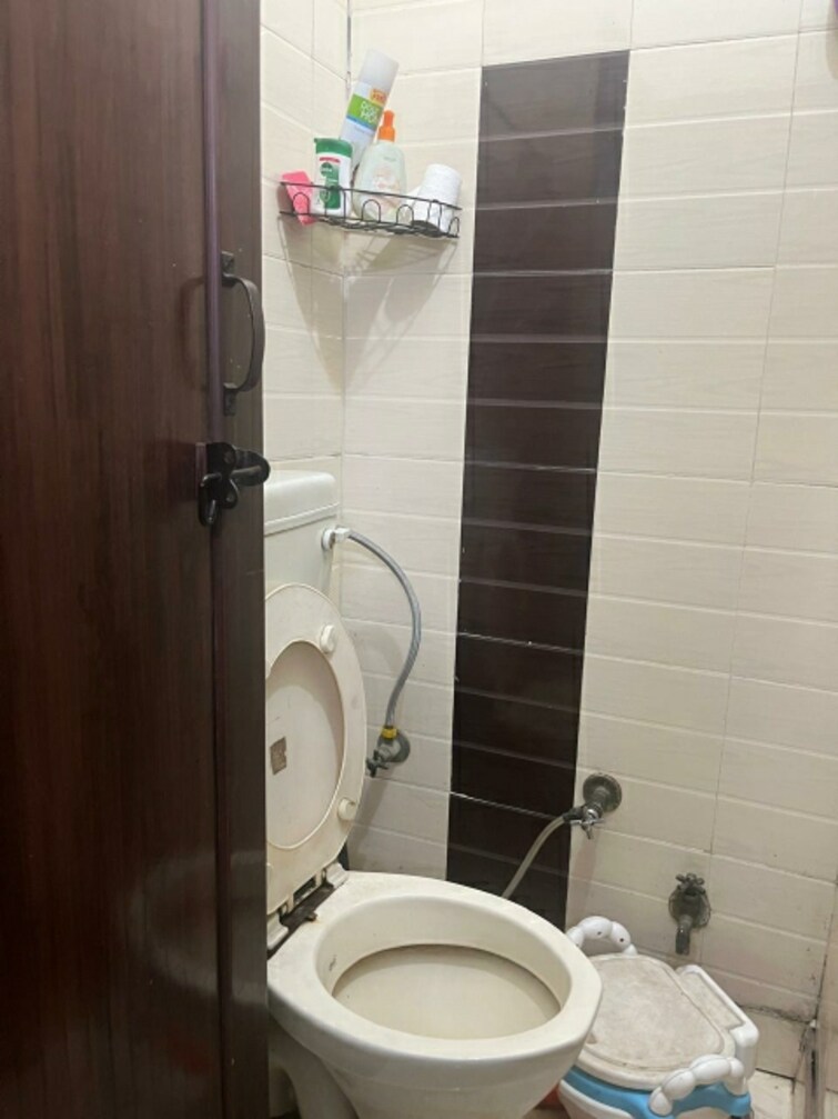 Cover Image, ramesh nagar 1.5 Bedroom 650 Sq.Ft. Builder Floor In Ramesh Nagar Delhi 9121611