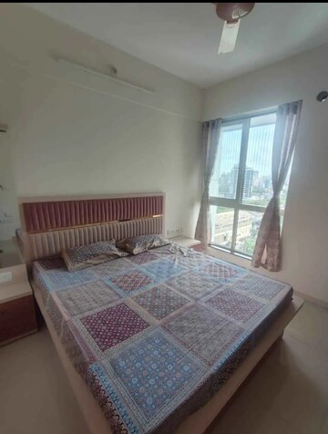 Bedroom in 2 BHK Apartment at Sheth Zuri, Laxmi Nagar – for Rent