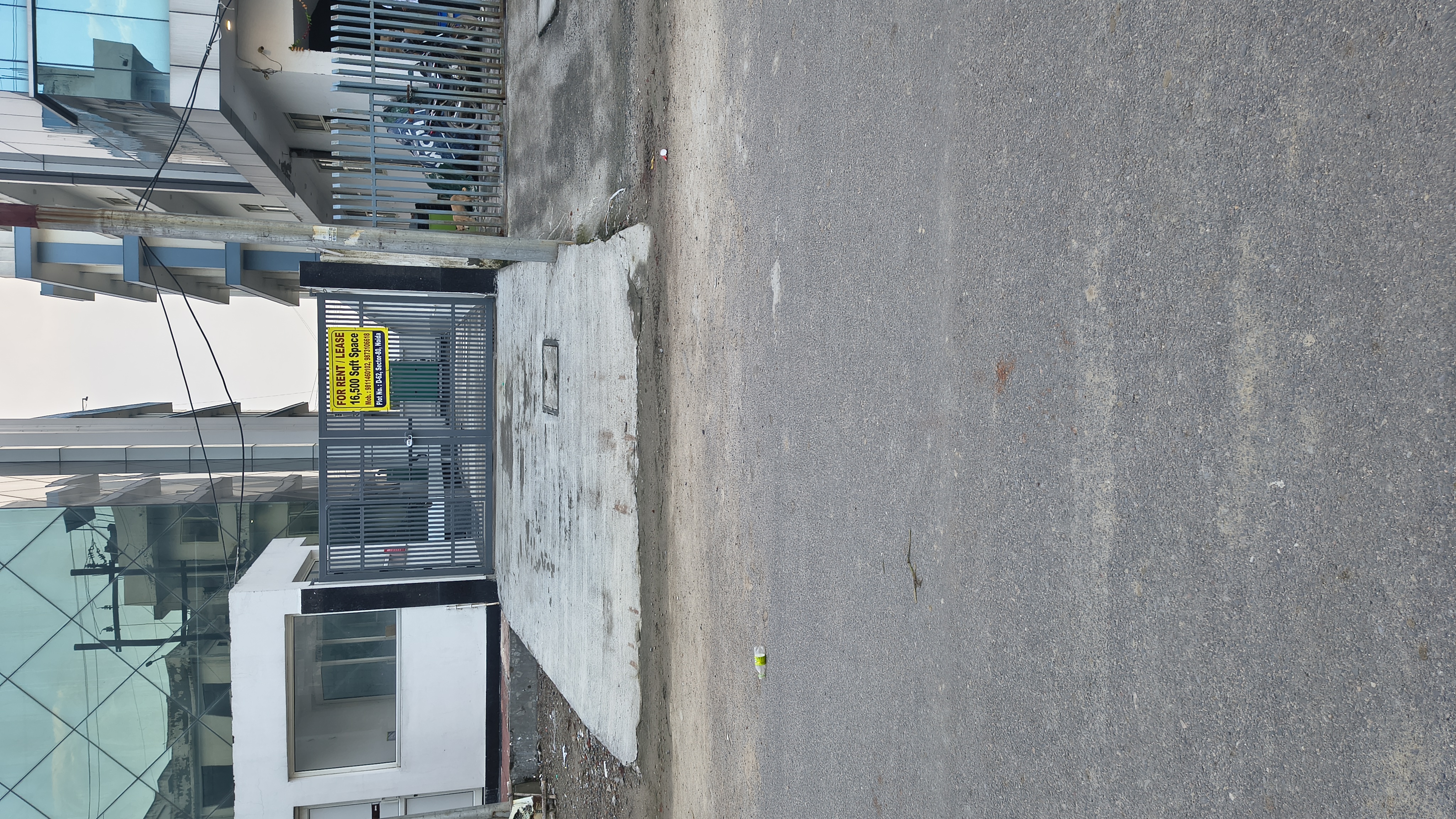 Showroom For Rent in Sector 10