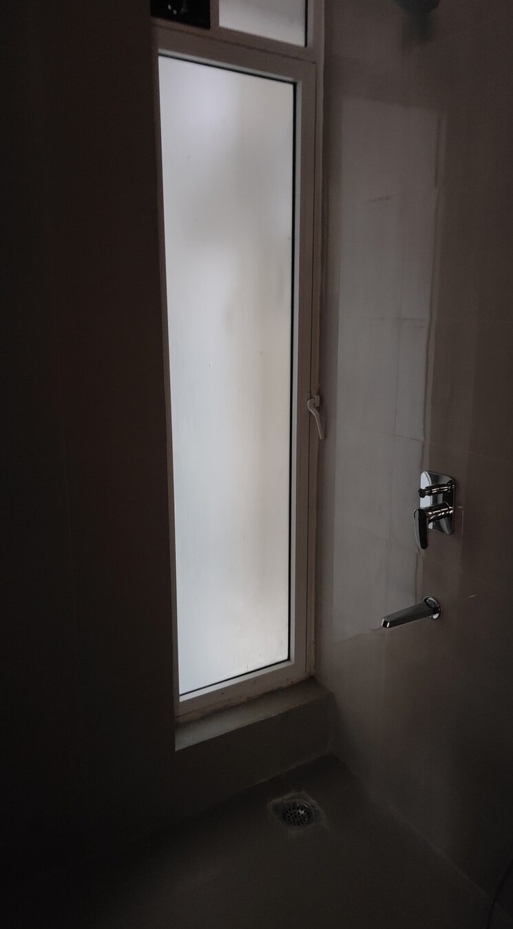 Bathroom, indiabulls-one-indiabulls 2 Bedroom 1100 Sq.Ft. Apartment In Pokhran Road No Two Thane 9121620