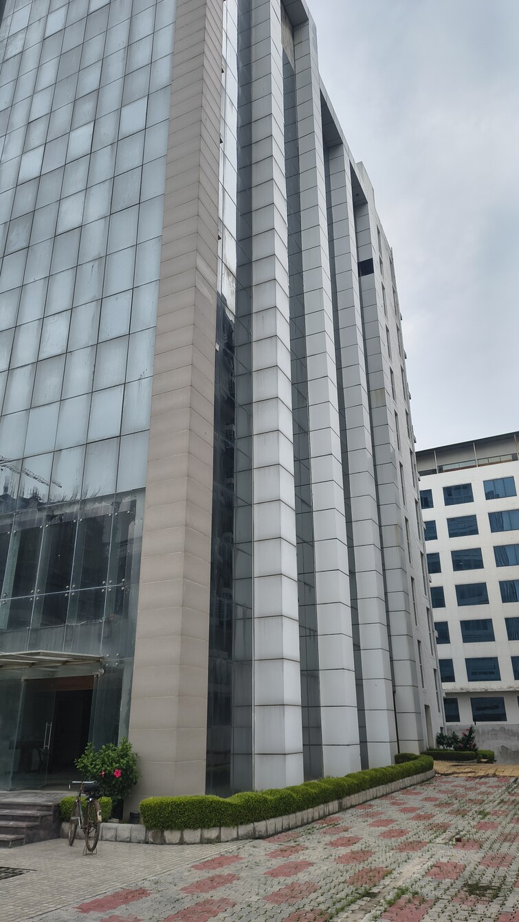 Cover Image, sector 58 Commercial Warehouse 4500 Sq.Ft. In Sector 58 Noida 9121622