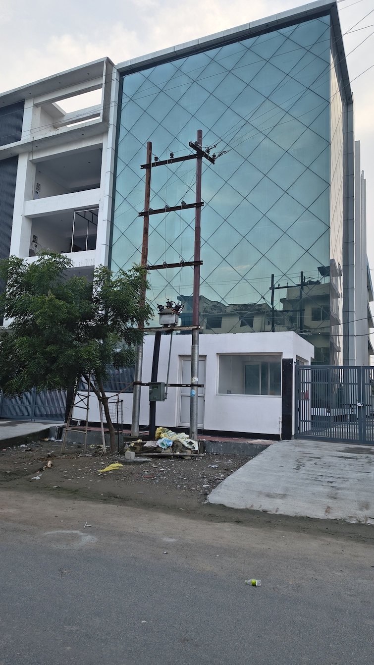 Cover Image, sector 88 Commercial Warehouse 11000 Sq.Ft. In Sector 88 Noida 9121630