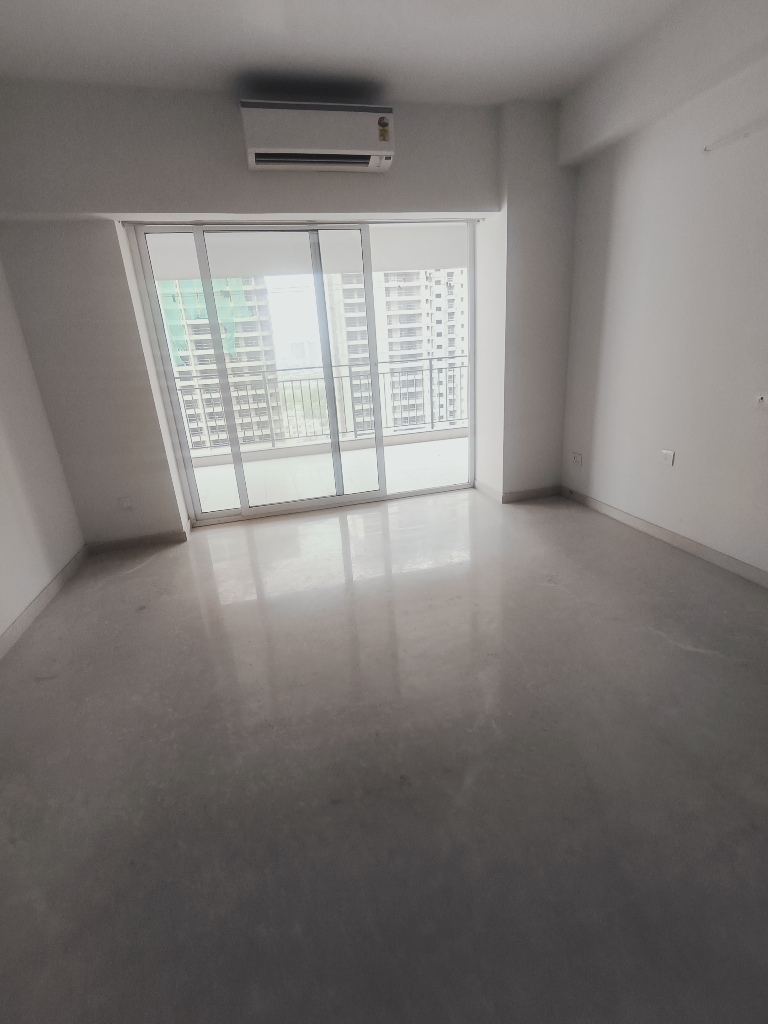 3 BHK Apartment For Rent in Sector 43