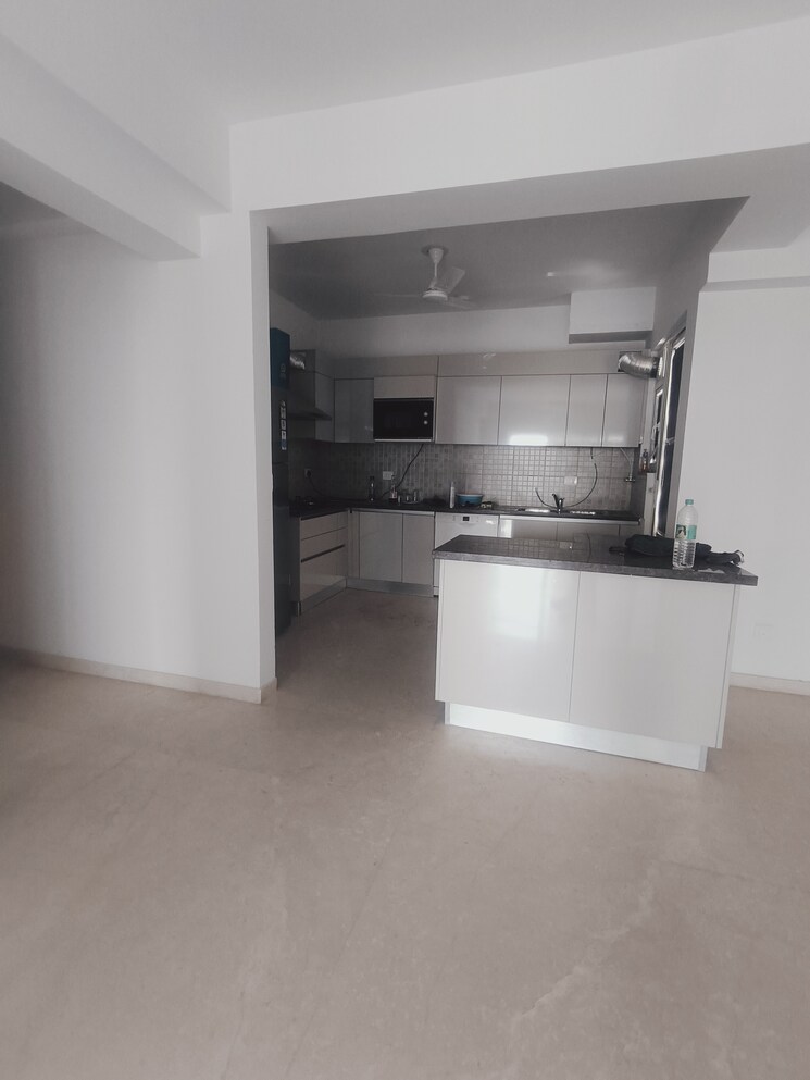 Kitchen, sector 43 3 Bedroom 2088 Sq.Ft. Apartment In Sector 43 Noida 9121645