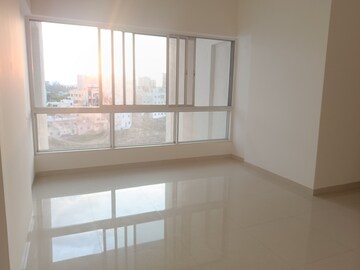 Room in 2.5 BHK Apartment at Gera World of Joy, Kharadi – for Rent