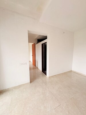 Room in 1 BHK Apartment at Sai Maharudra Residency, Naigaon East – for Sale