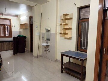 Hall in 1.5 BHK Independent House at Gomti Nagar – for Rent