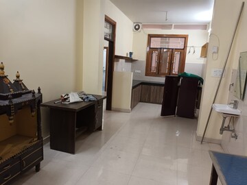 Living Room in 1.5 BHK Independent House at Gomti Nagar – for Rent