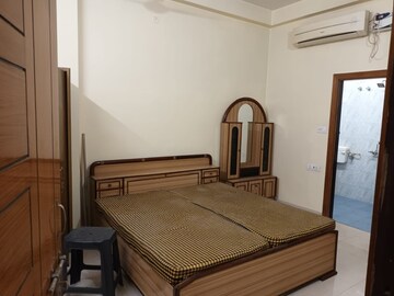 Bedroom in 1.5 BHK Independent House at Gomti Nagar – for Rent