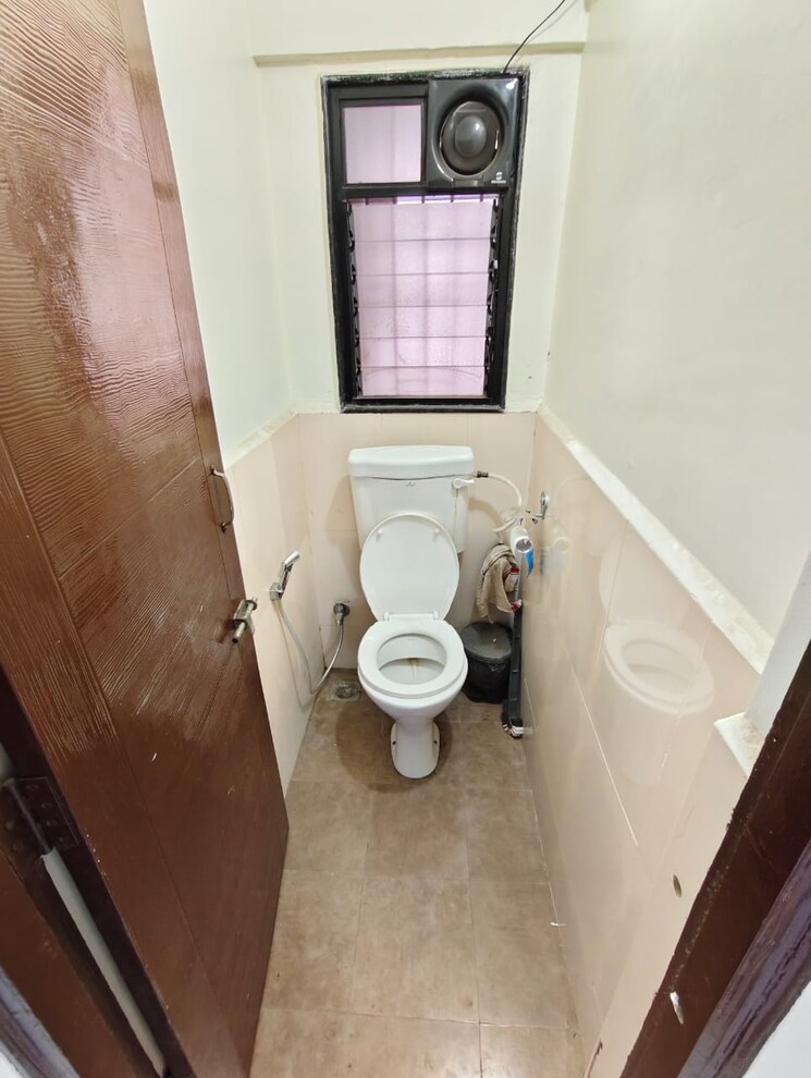 Bathroom, duville-riverdale-suites 1 Bedroom 600 Sq.Ft. Apartment In Kharadi Pune 9121656